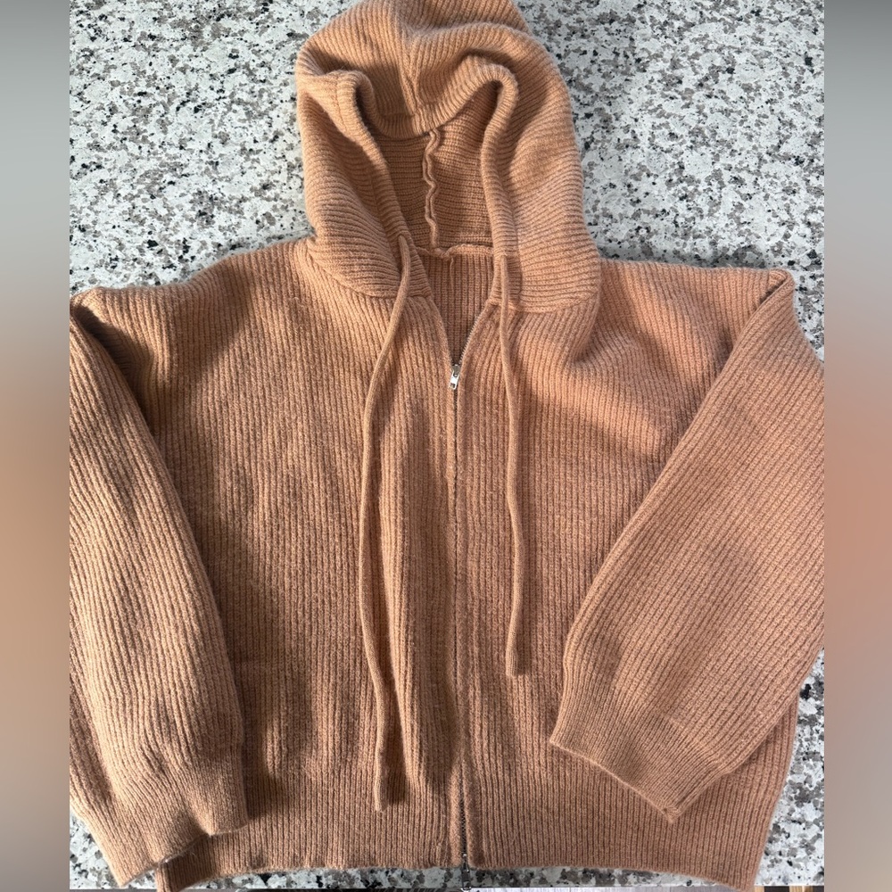 Slightly cropped zip up cardigan hoodie